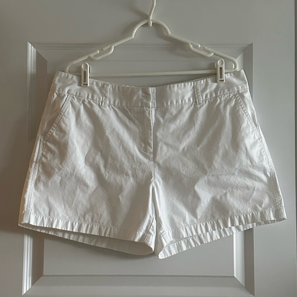 Vineyard Vines Women's White Chino Shorts